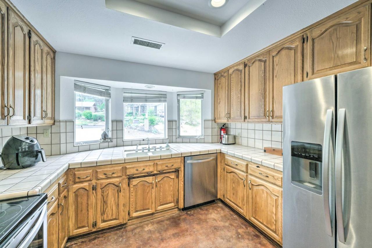 Charming Less Than 10 Mi To Sequoia Natl Park! * Three Rivers