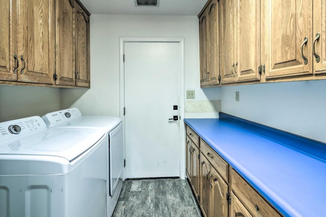 Charming Less Than 10 Mi To Sequoia Natl Park! Holiday home